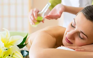 Massage túi thảo dược