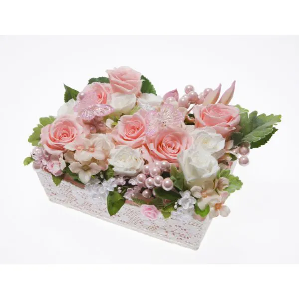 Giỏ hoa hồng trắng