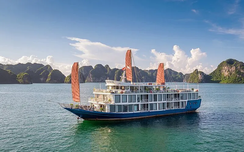 Du Thuyền Le Journey Premium